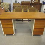 681 2517 WRITING DESK